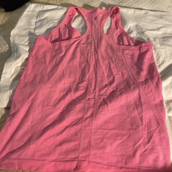 Pink lululemon tank - Picture 2 of 3